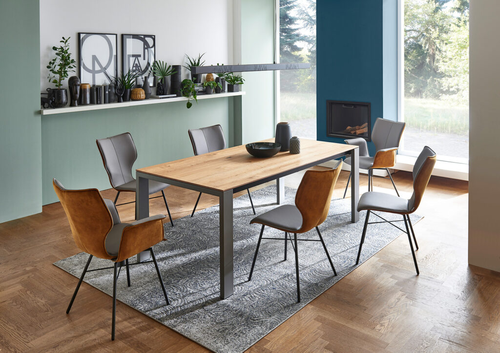 Tafels en stoelen Ponsaerts Meubelen eetkamer set design stoelen metaal deine